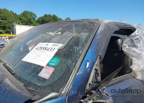 2002 Chevrolet Silverado 1500 z USA, uszkodzony, nr VIN 1GCEK14V32E229595